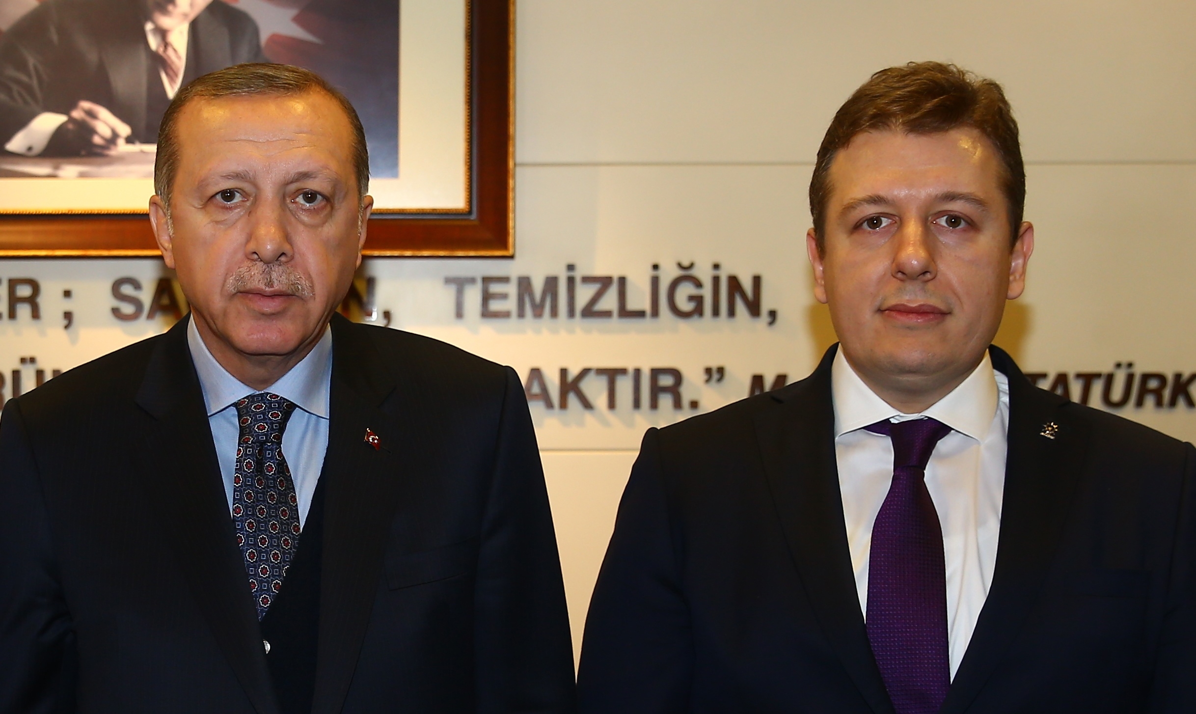 Necip Filiz addressing a large audience at a political event